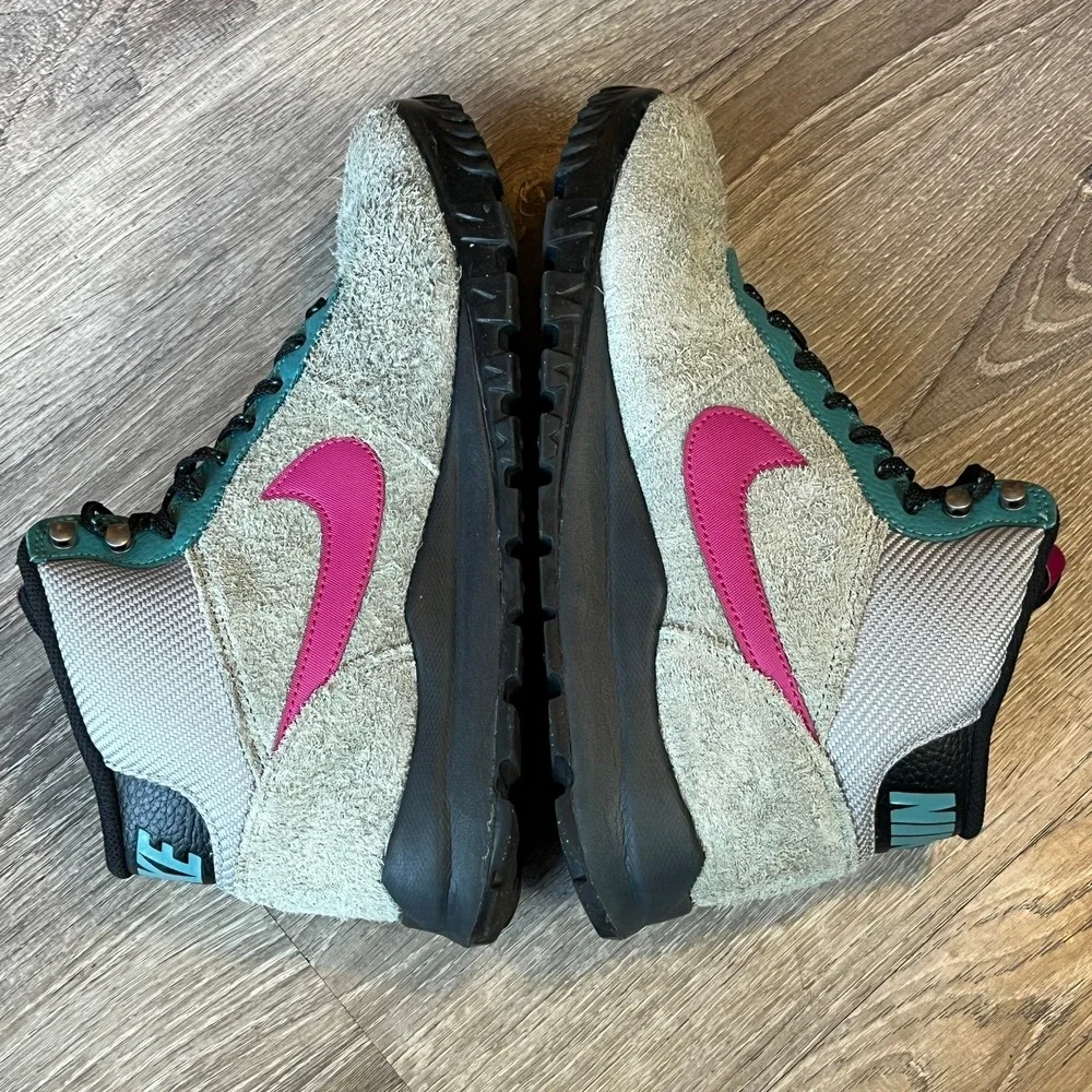 Nike Hoodland Gray Suede Leather Aqua Fuschia High Top Boots Mens 9 UK 8 EU 42.5